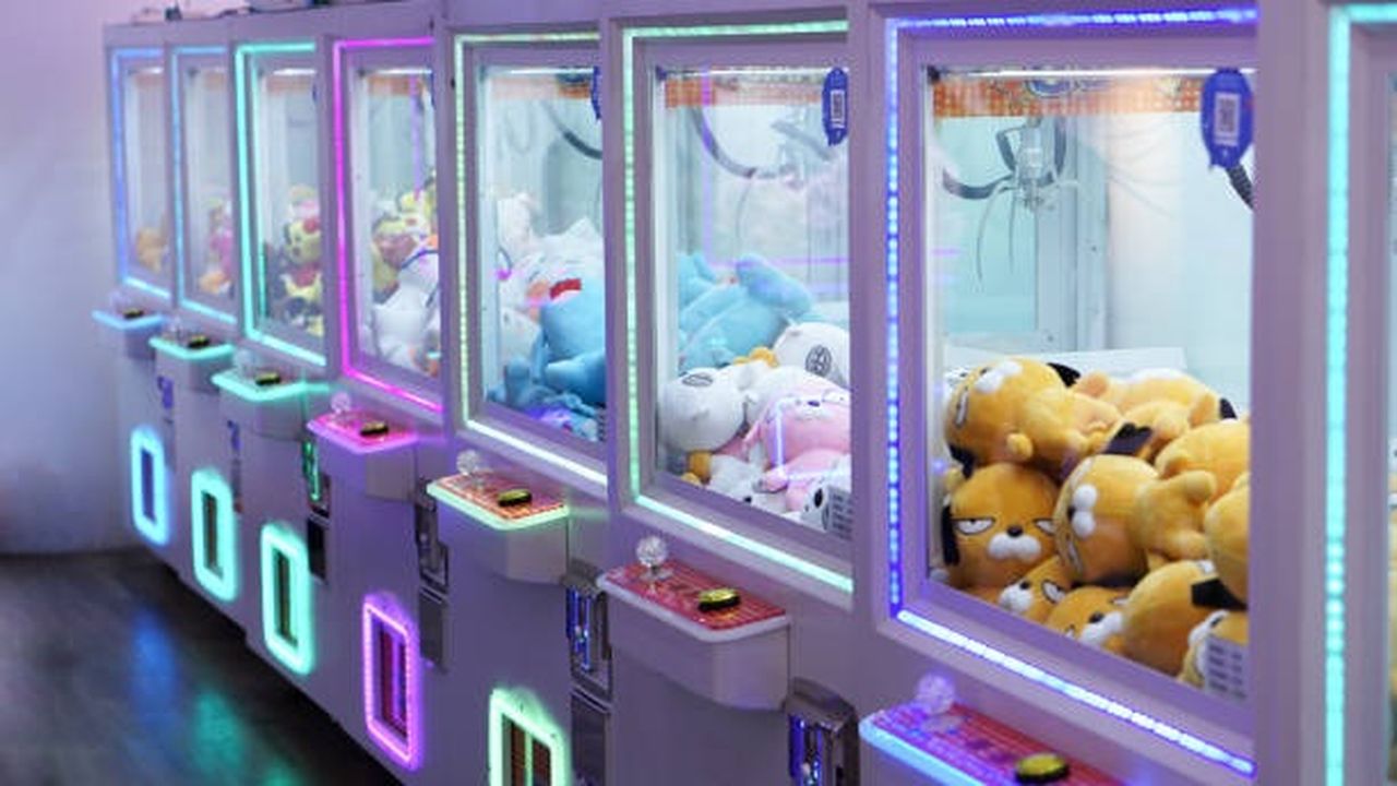 The Allure of the Small Claw Machine