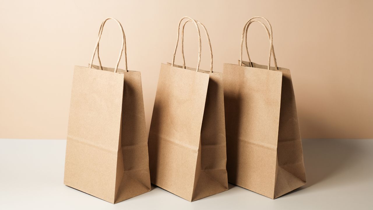 From Retail to Restaurants: Brown Paper Bags Versatility in Various Industries